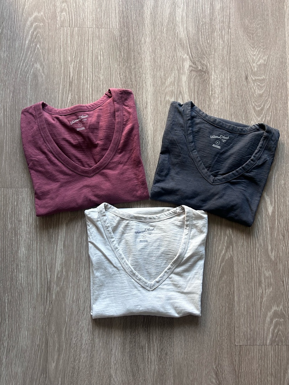Universal Thread XL V-Neck Tee Shirts 3 Pack Lot